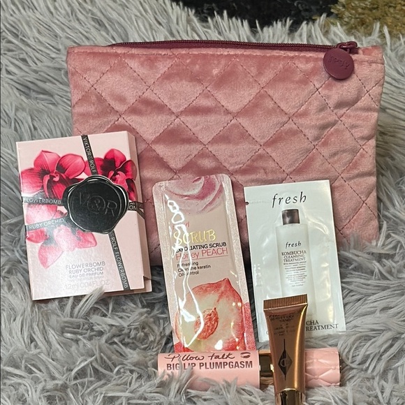Pillow Talk Bundle & Ipsy Bag w/Flowerbomb Ruby Orchid, Fenyl Scrub & Cleanser - Picture 11 of 13